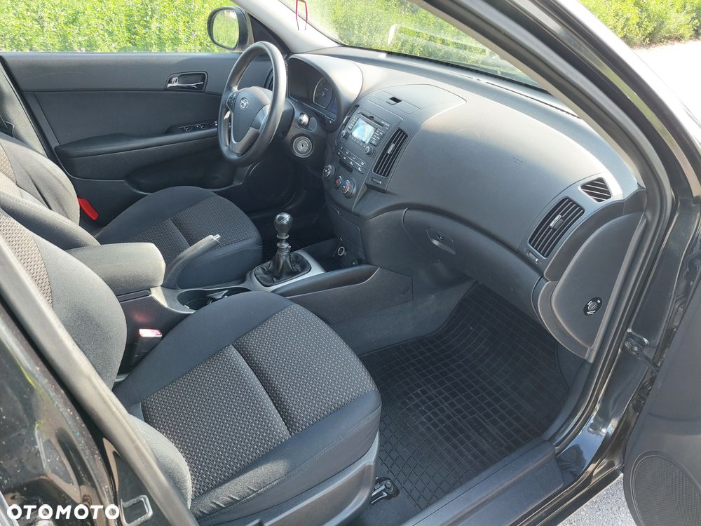 Hyundai i30 1.4 Classic + - 13