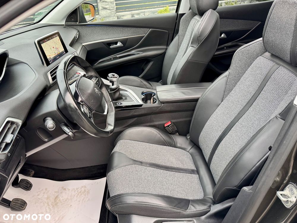Peugeot 3008 - 31