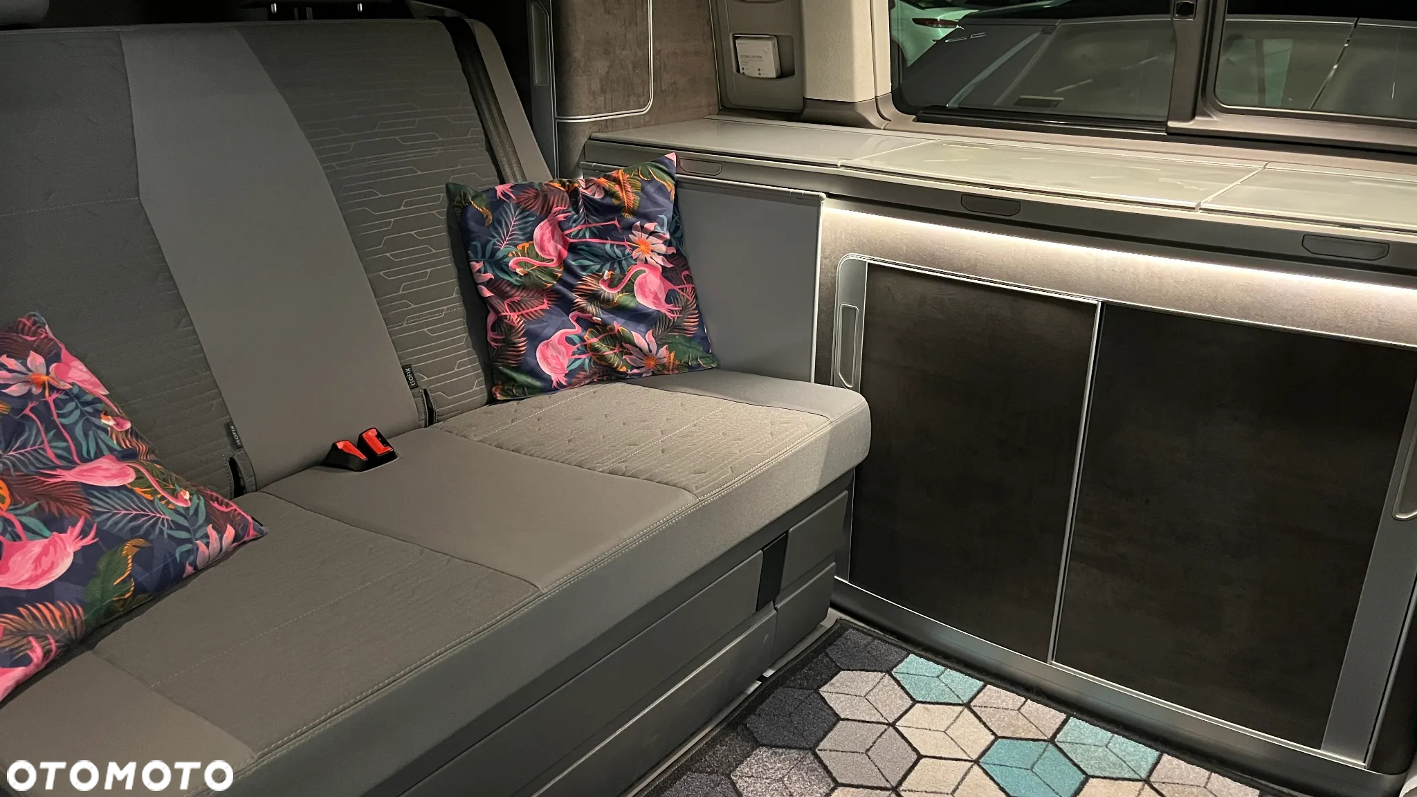 Volkswagen California - 13