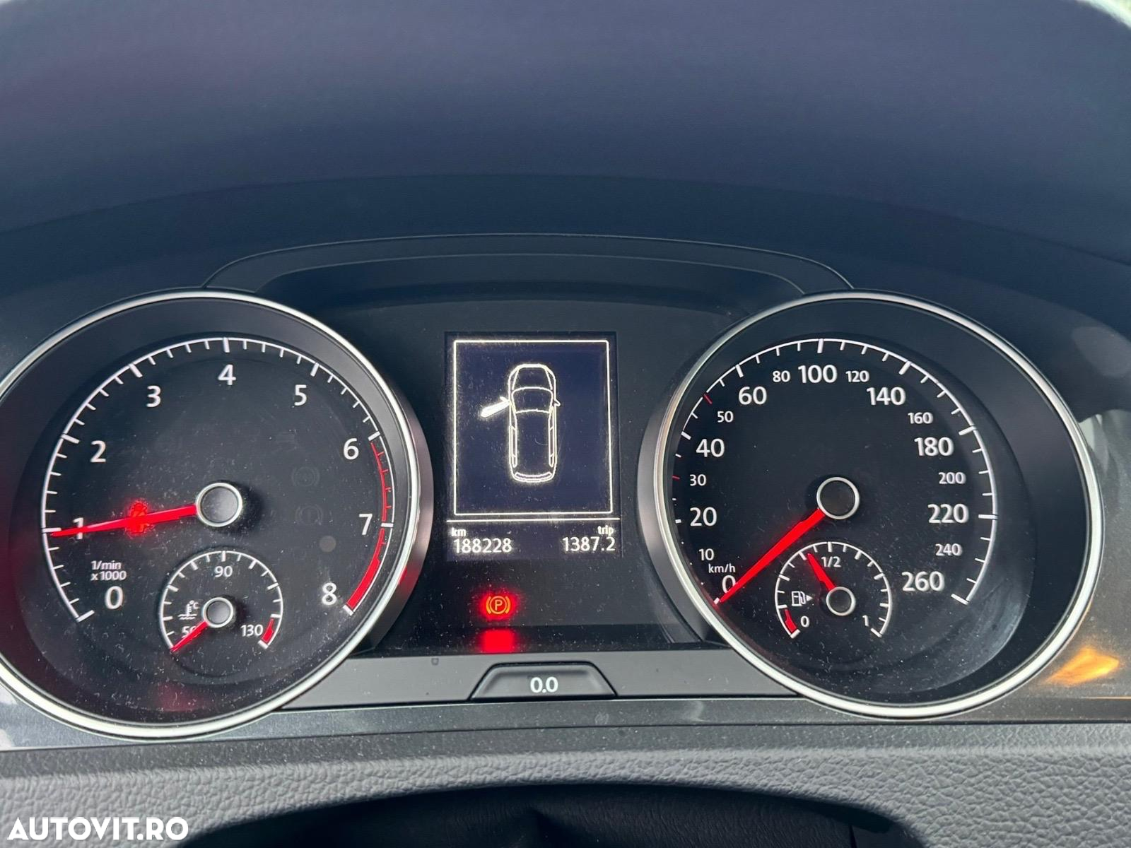 Volkswagen Golf 1.0 TSI Comfortline - 9