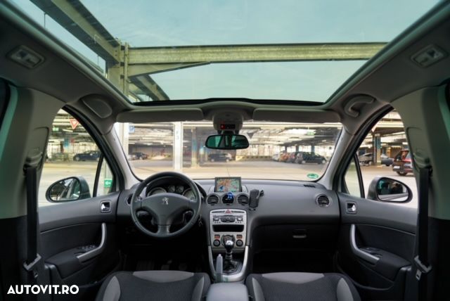 Peugeot 308 1.6HDi Premium Pack - 7