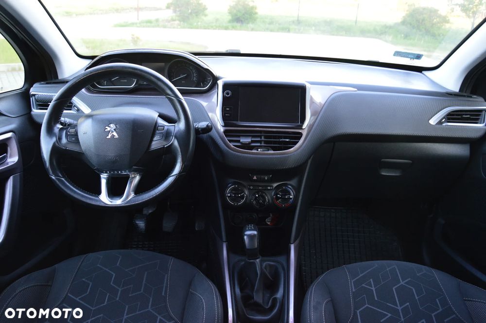 Peugeot 2008 - 19