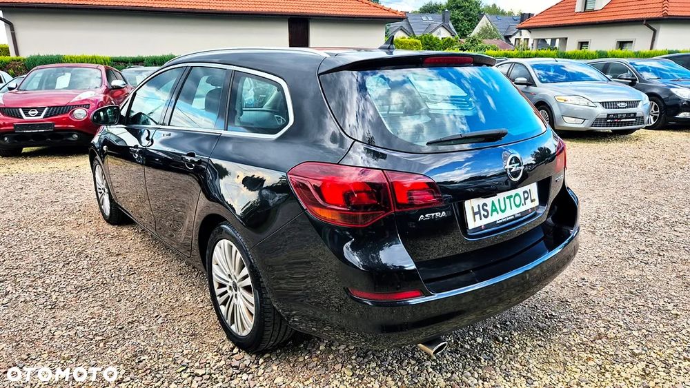 Opel Astra 1.4 T Cosmo - 18
