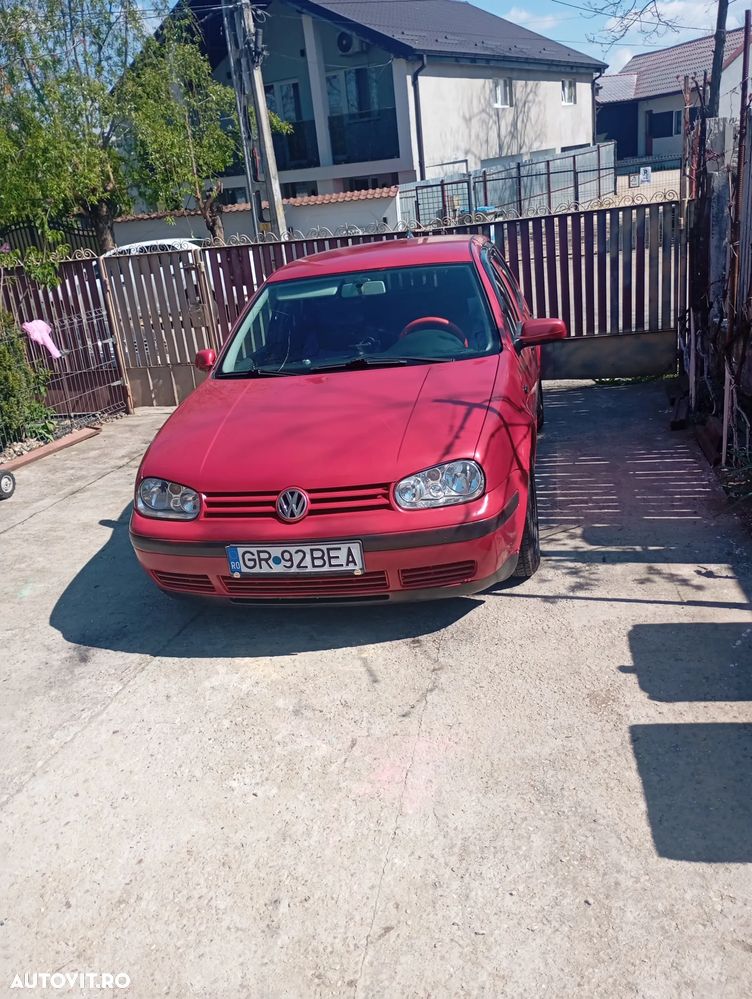 Volkswagen Golf - 3