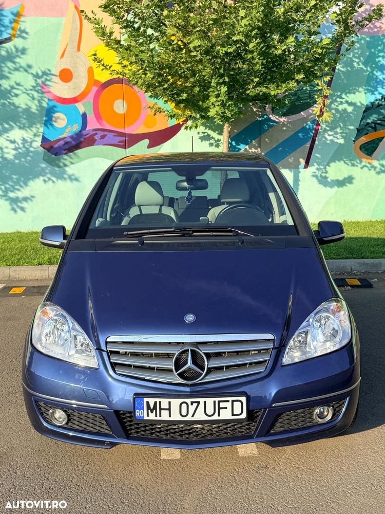 Mercedes-Benz A 180 BlueEfficiency - 1