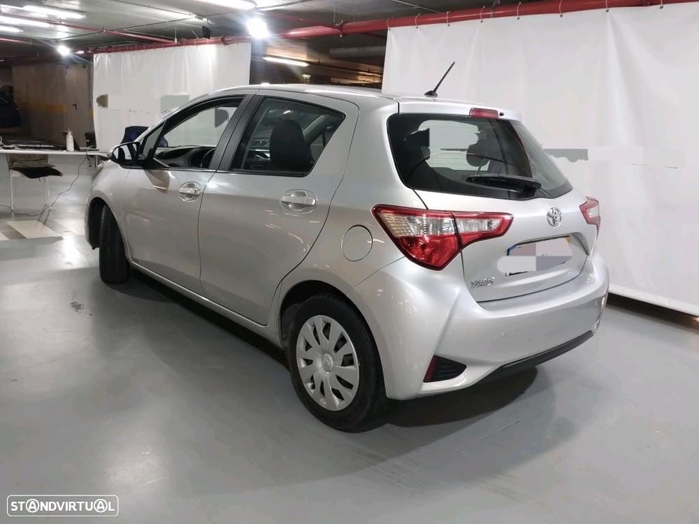 Toyota Yaris 1.4 D-4D ACtive+AC - 8