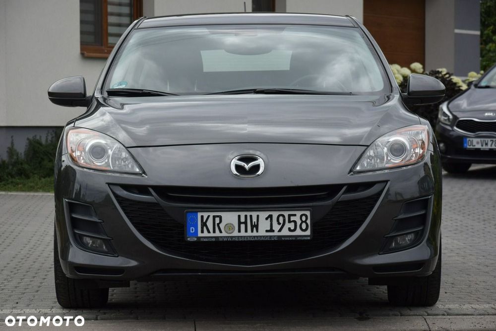 Mazda 3 1.6 Active + - 3