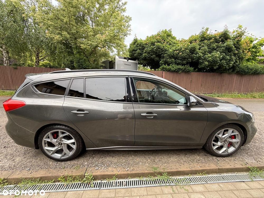 Ford Focus 2.0 EcoBlue ST - 6