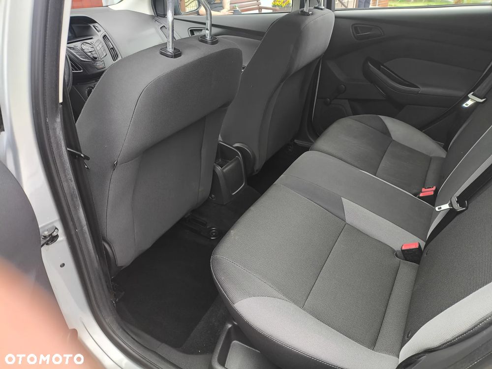 Ford Focus Turnier 1.0 EcoBoost Start-Stopp-System Business Edition - 8