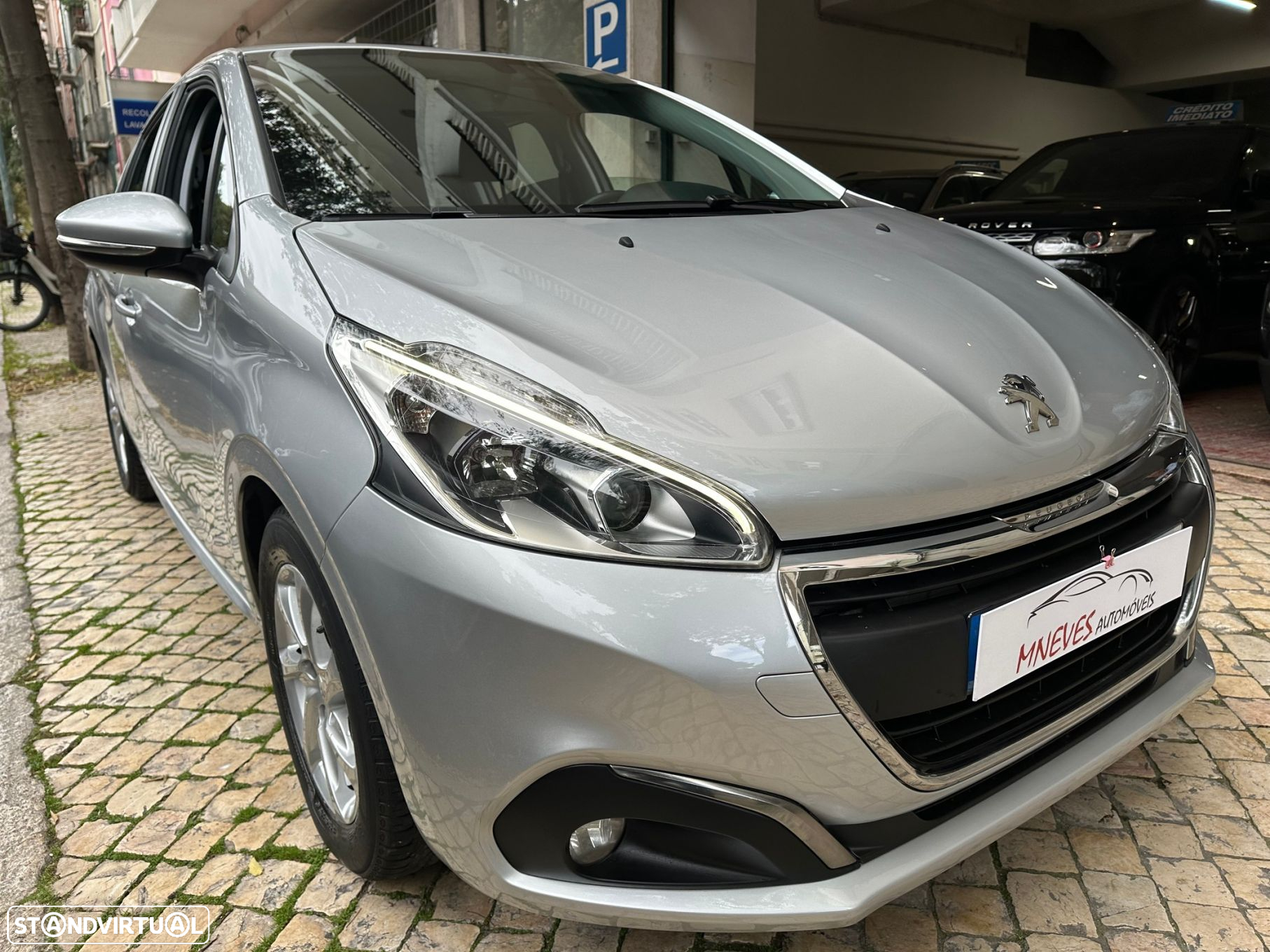 Peugeot 208 1.6 BlueHDi Style - 9