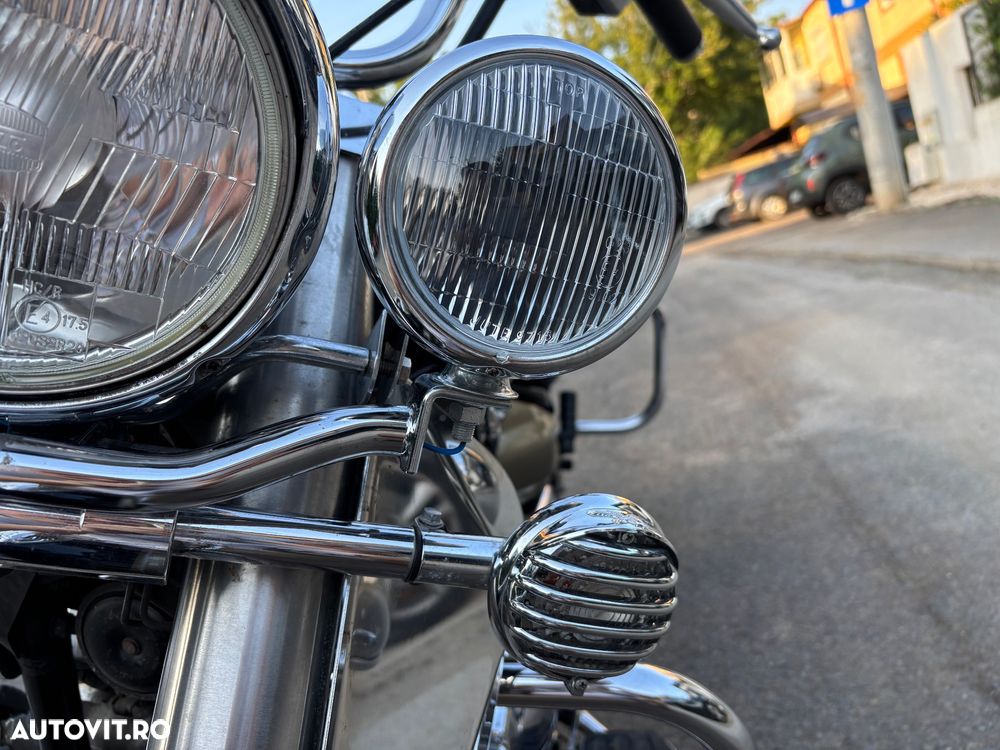 Yamaha XVS 1100 V-Star Classic - 14