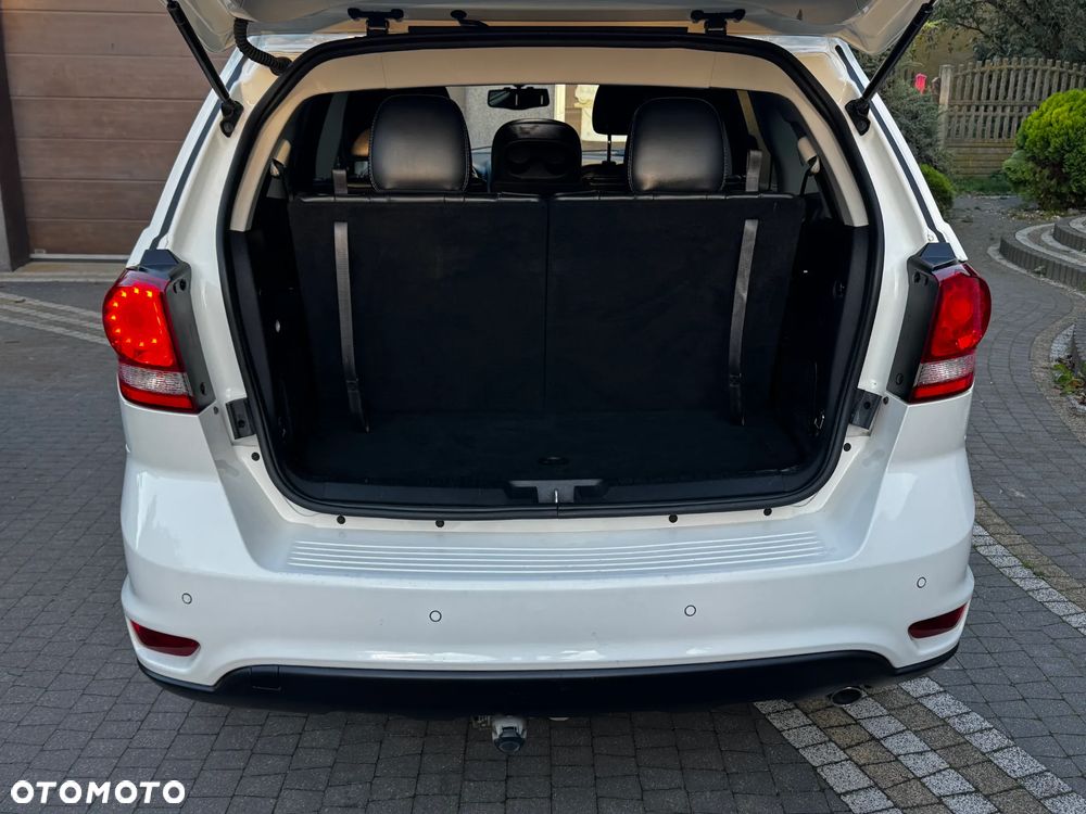 Fiat Freemont 2.0 Multijet Lounge AWD - 19