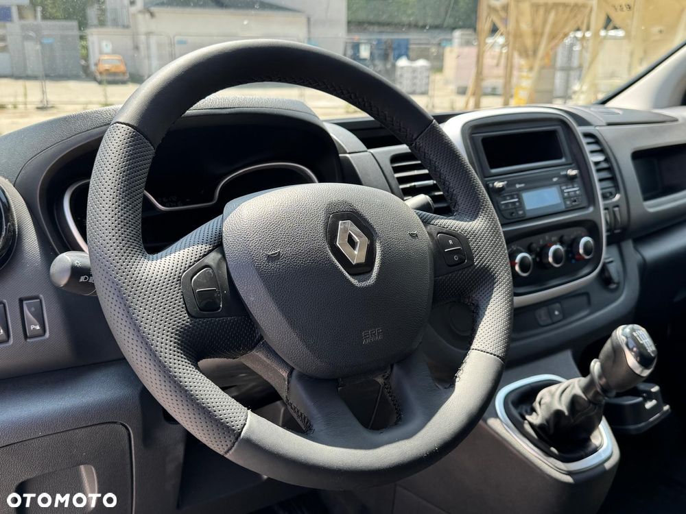 Renault Trafic - 19