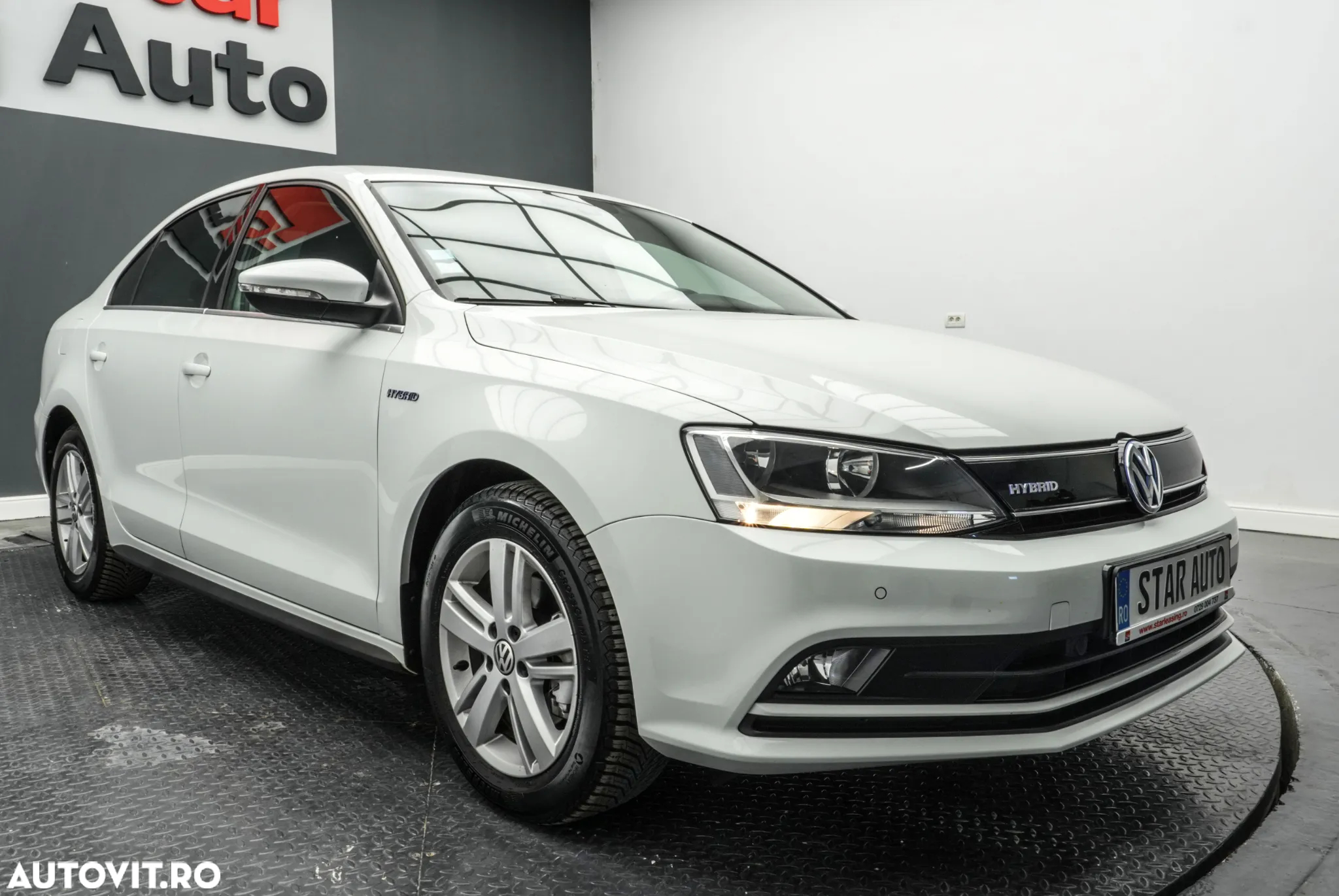 Volkswagen Jetta - 3