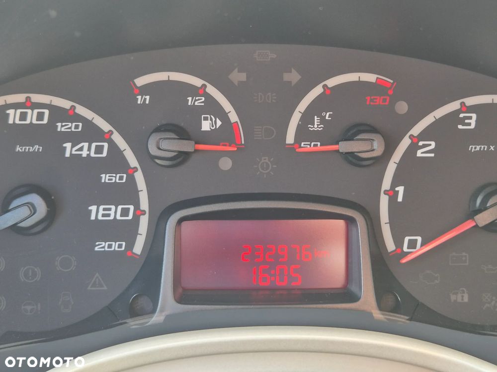 Ford KA 1.2 Titanium (air2) - 13