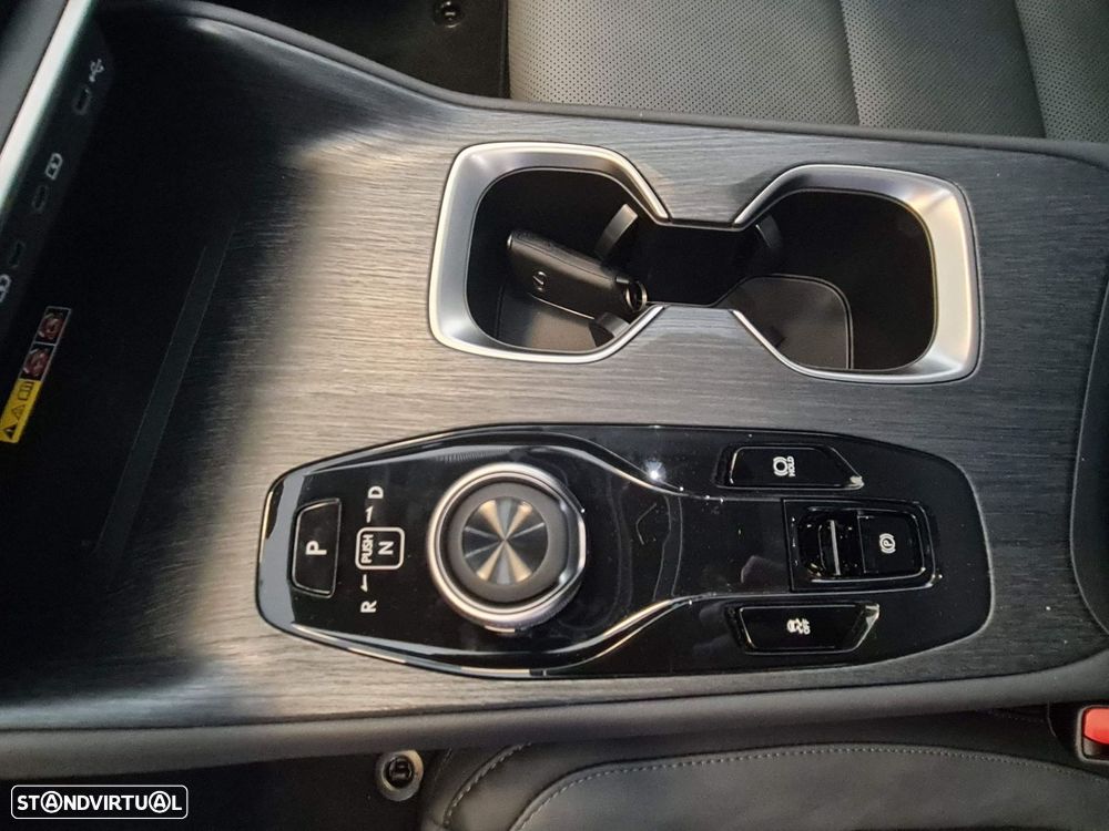 Lexus RZ 450e Executive Plus - 24