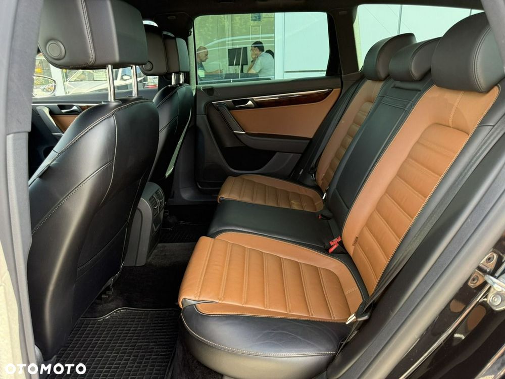 Volkswagen Passat Alltrack 2.0 TDI 4Mot DSG - 12