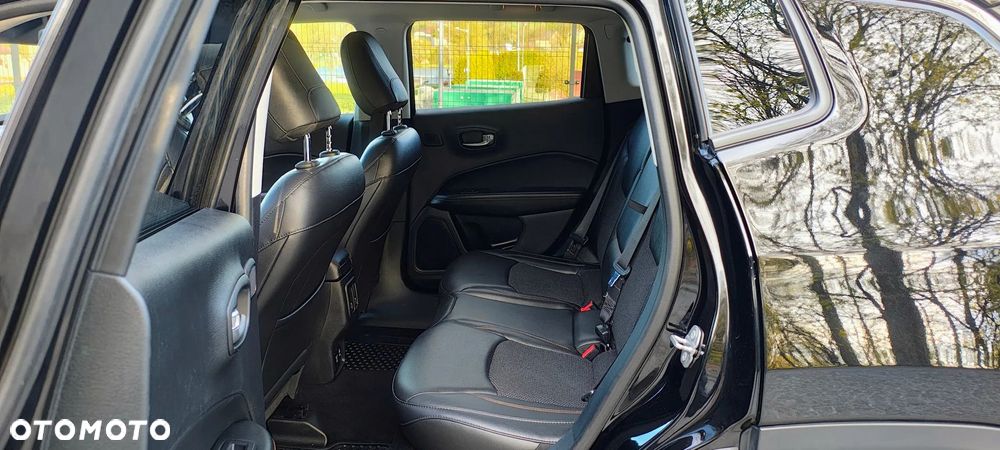 Jeep Compass 1.4 TMair Limited 4WD S&S - 26