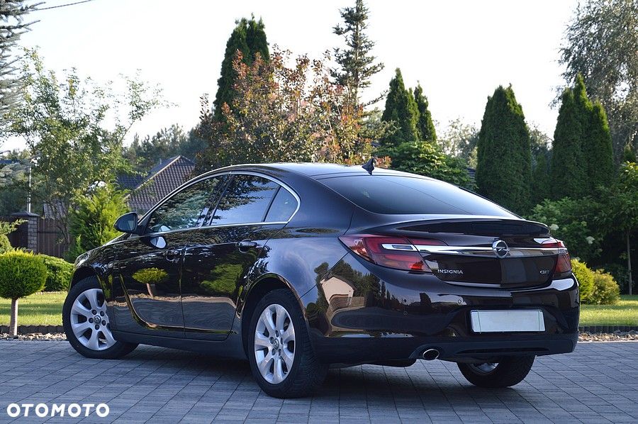 Opel Insignia 2.0 CDTI S&S - 10