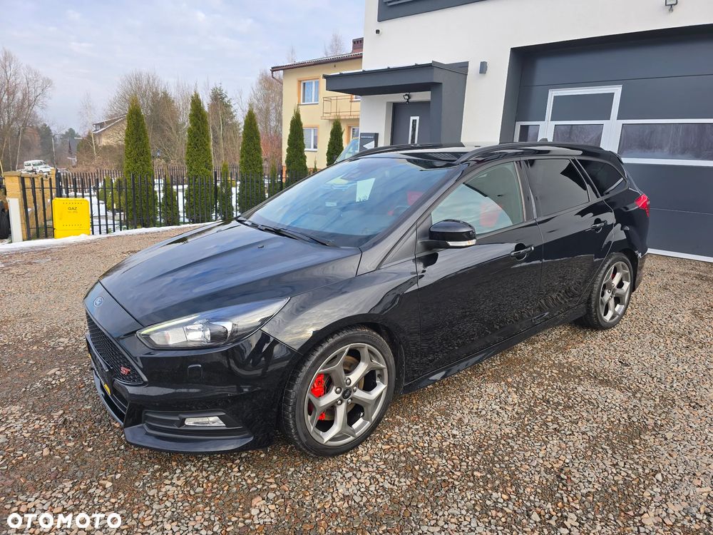 Ford Focus 2.0 EcoBoost ST mit Leder-Exclusiv-Paket - 3