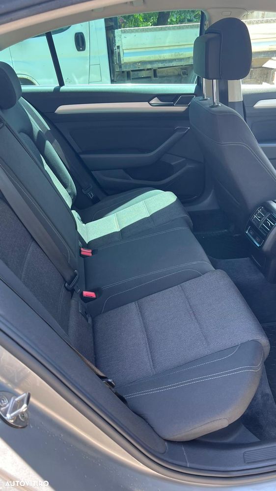 Volkswagen Passat 2.0 TDI 4Motion Comfortline - 7
