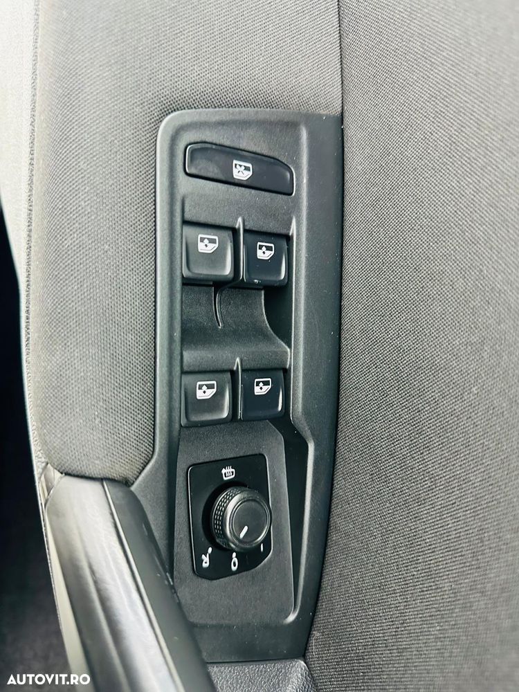 Volkswagen Tiguan 2.0 TDI SCR Comfortline - 12