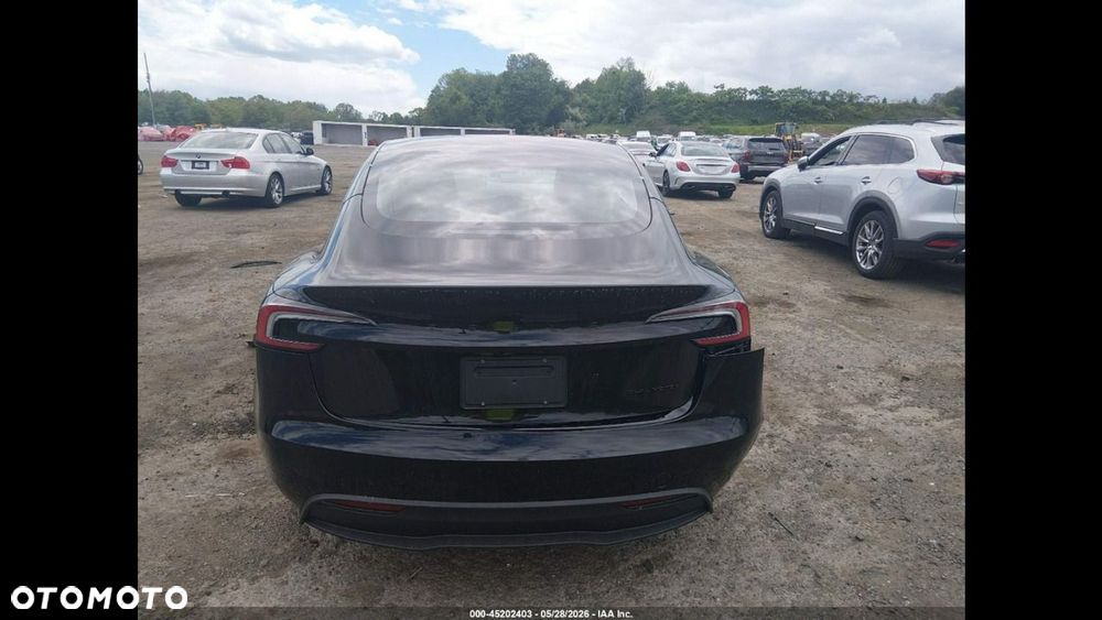 Tesla Model 3 Premium Langstreckenbatterie AWD Dual Motor - 8
