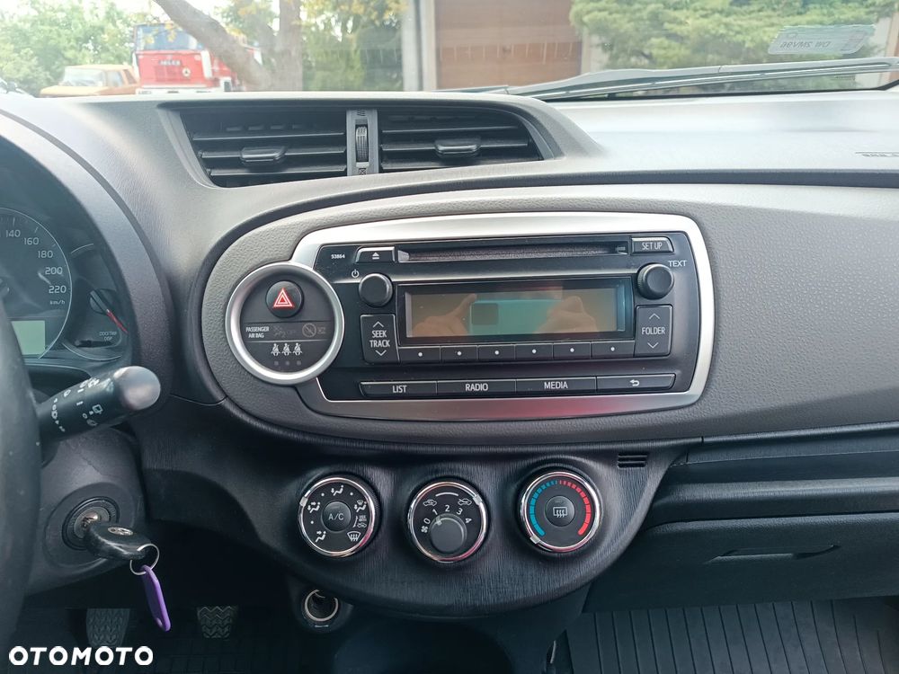 Toyota Yaris 1.0 Active - 32