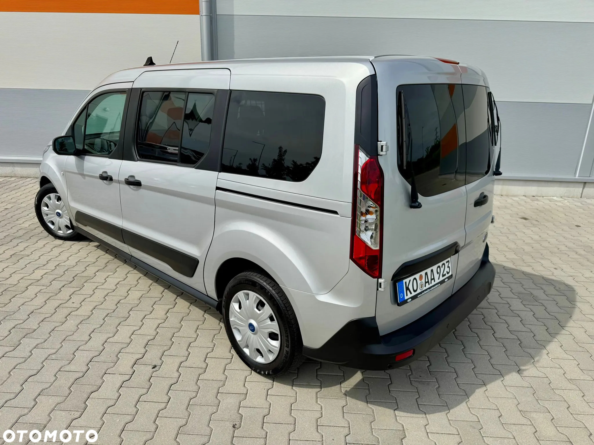 Ford Transit Connect - 13