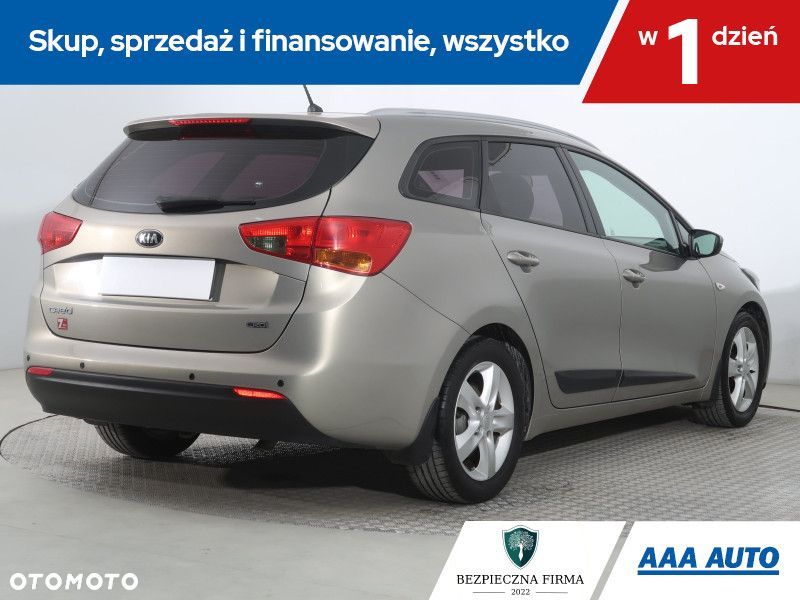 Kia Ceed - 6