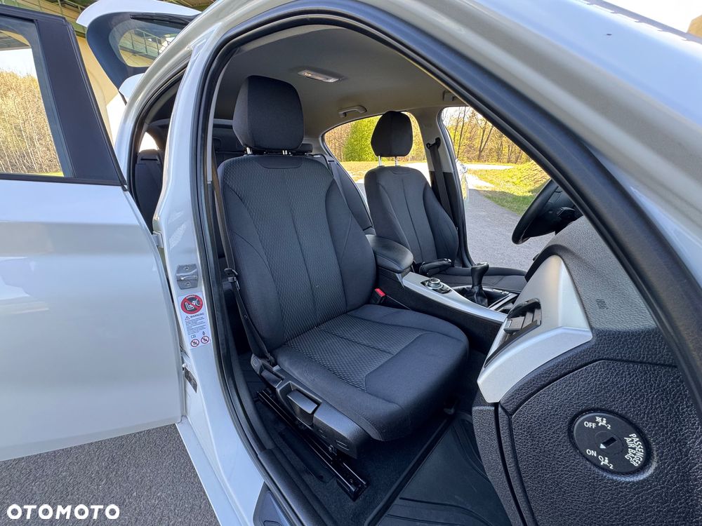 BMW Seria 1 118d DPF Edition Sport - 28