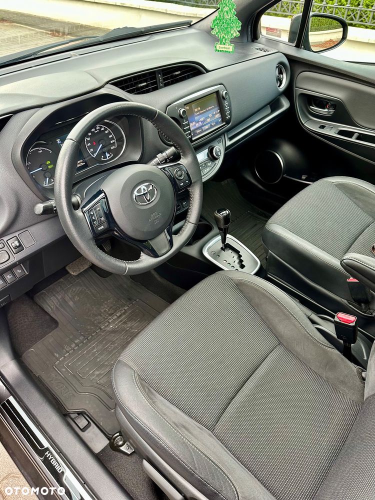 Toyota Yaris - 13