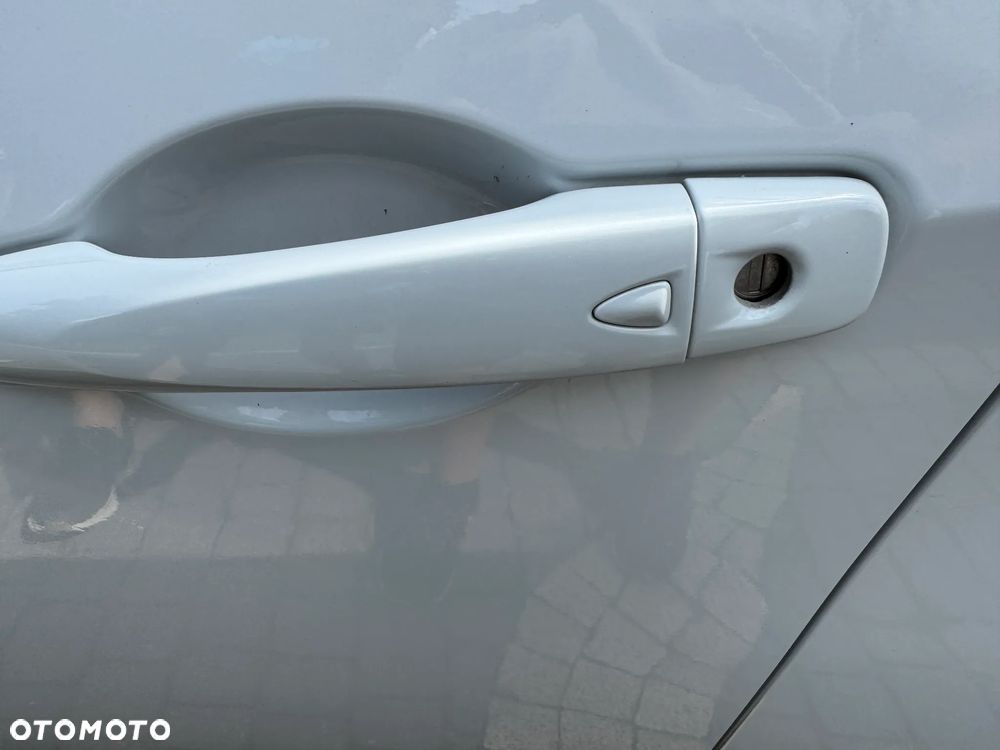Nissan Micra - 13
