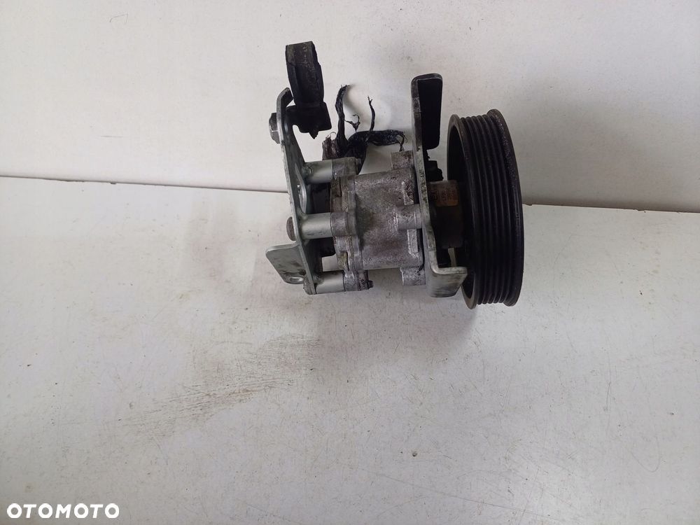 pompa wspomagania BMW 5 E39 2.0B - 3