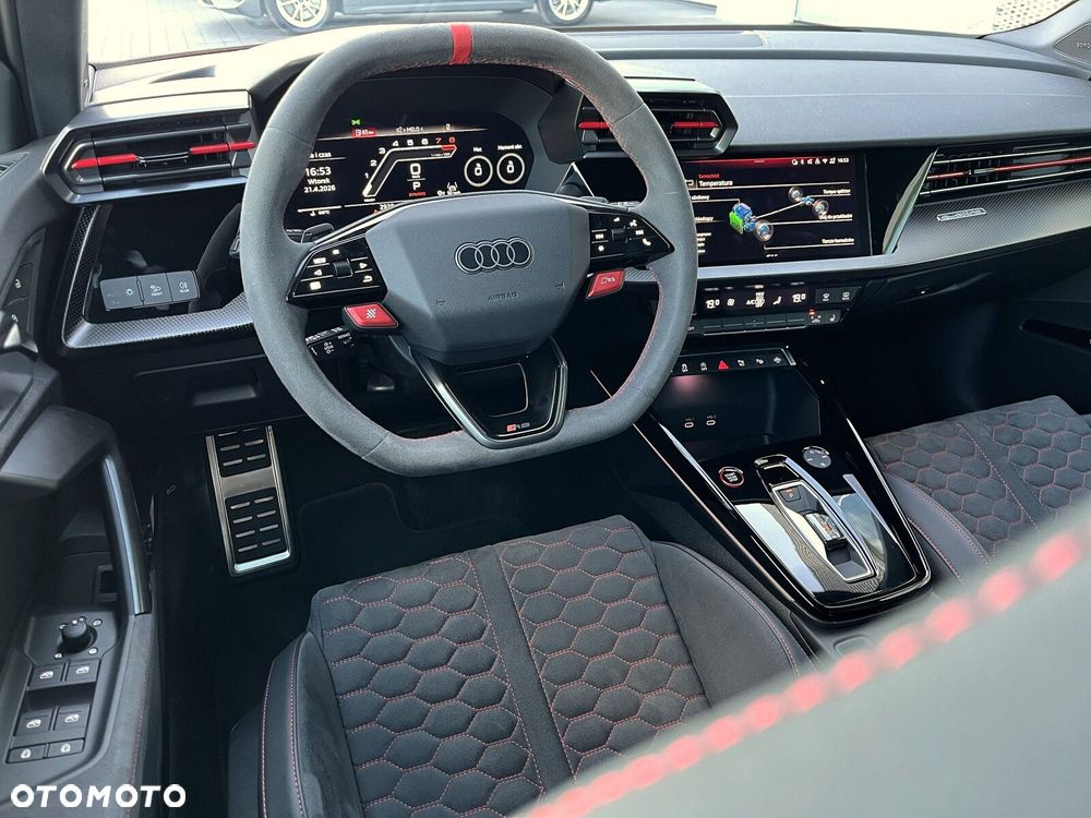 Audi RS3 Sportback - 18