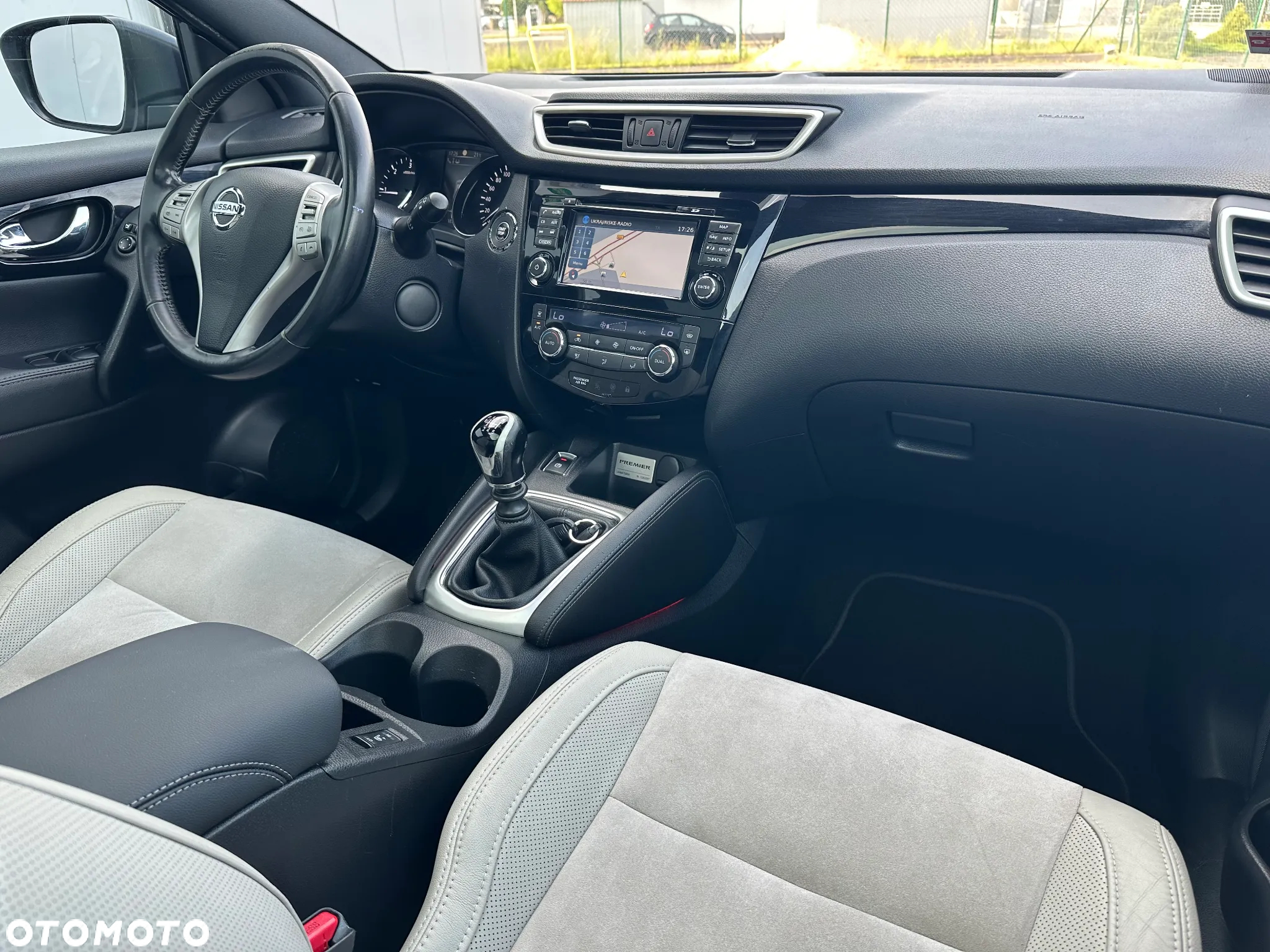Nissan Qashqai 1.6 dCi ALL-MODE 4x4i PREMIER - 14