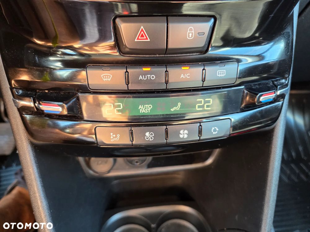 Peugeot 208 PureTech 110 Stop & Start Active - 11