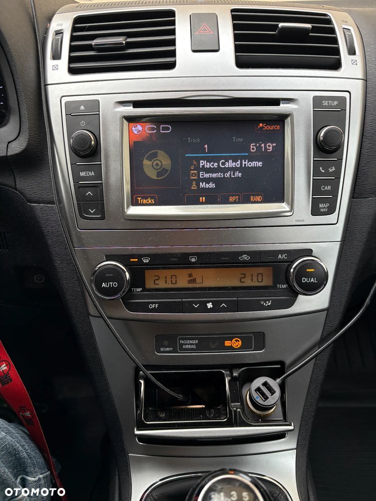 Toyota Avensis - 7