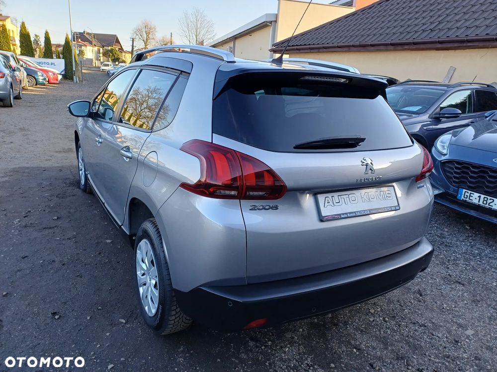 Peugeot 2008 1.2 Pure Tech Style - 5