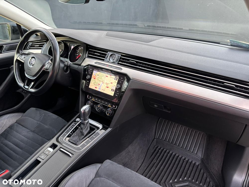 Volkswagen Passat 2.0 TDI BMT Highline DSG7 - 24