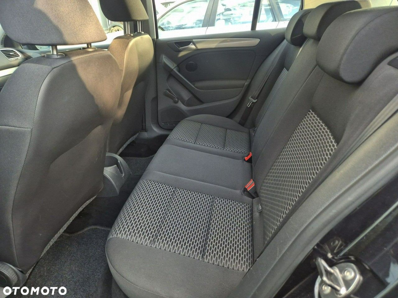 Volkswagen Golf - 20