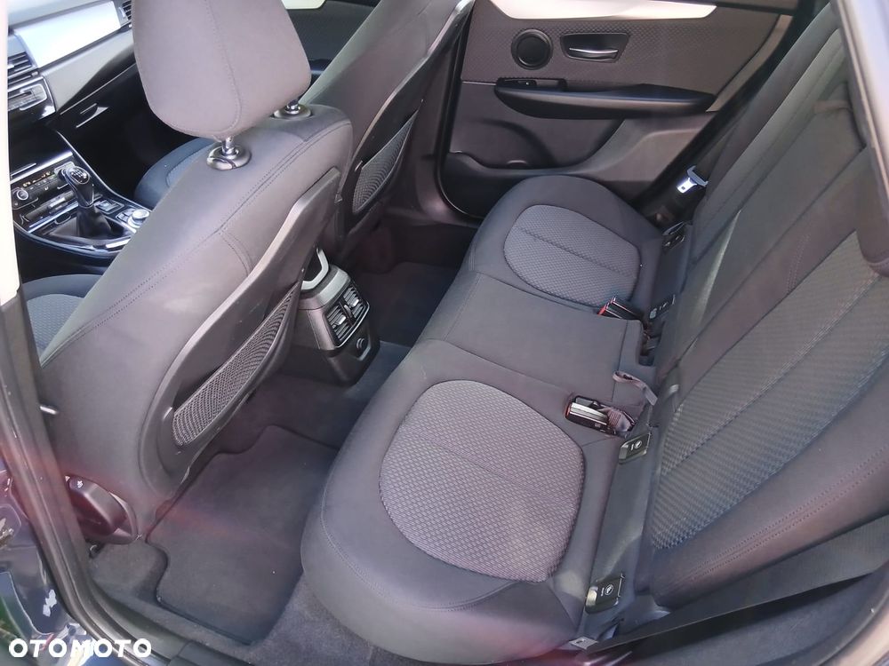 BMW Seria 2 218d xDrive Luxury Line - 32