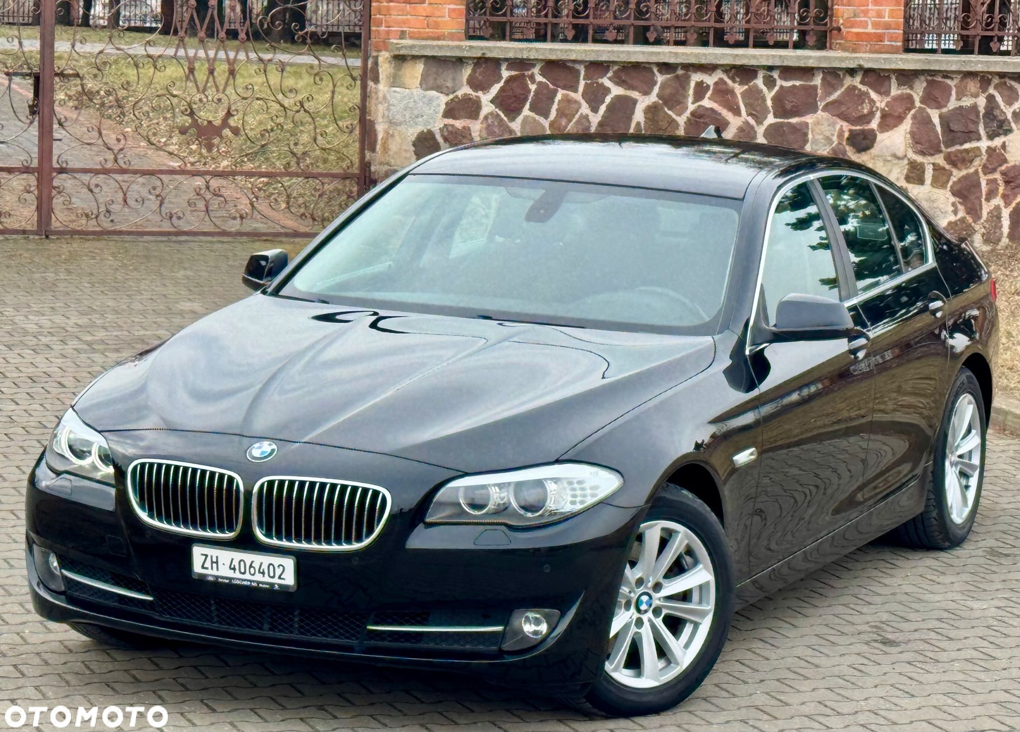 BMW Seria 5 523i - 1
