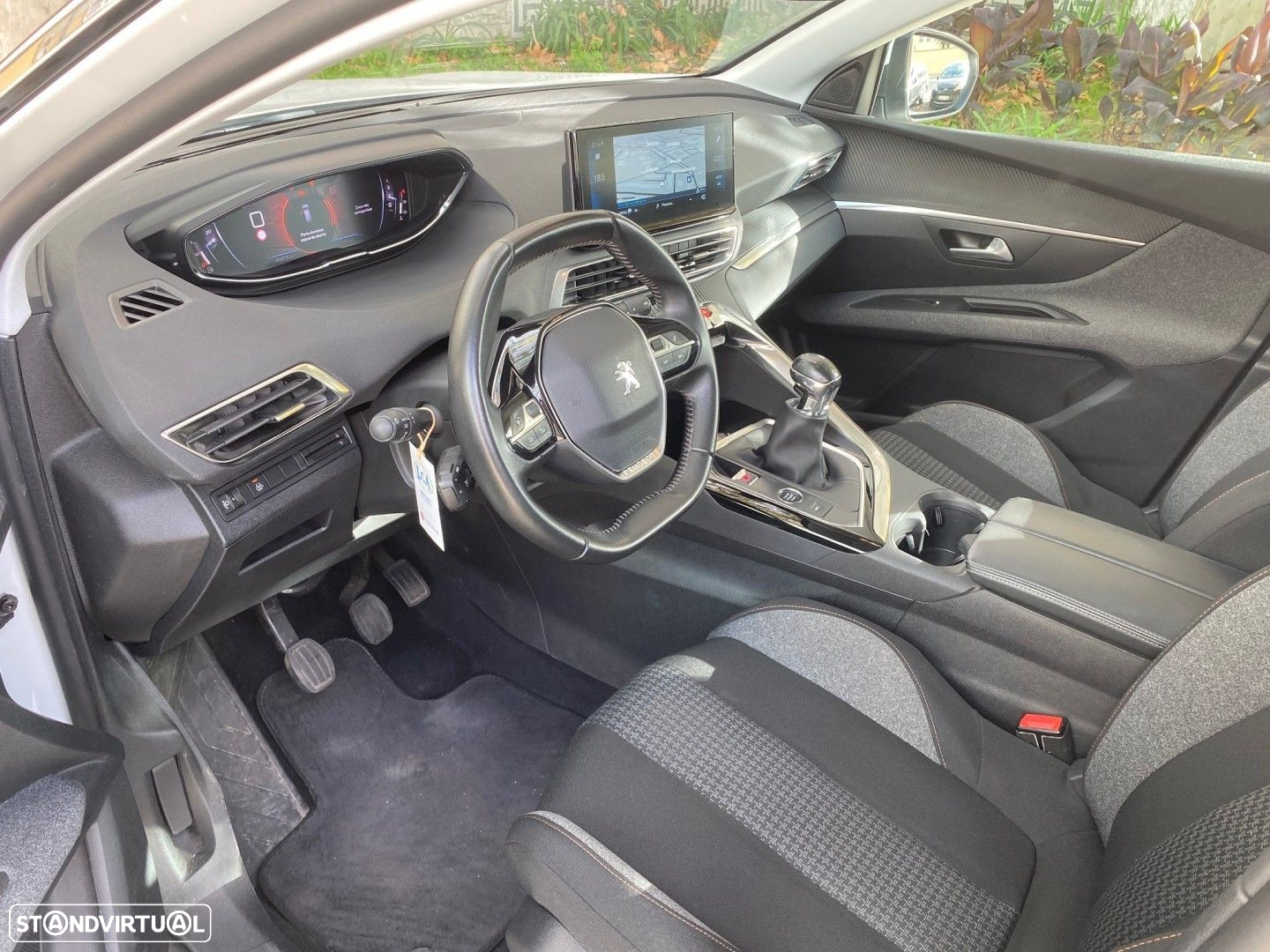 Peugeot 3008 1.2 PureTech Active Pack - 29