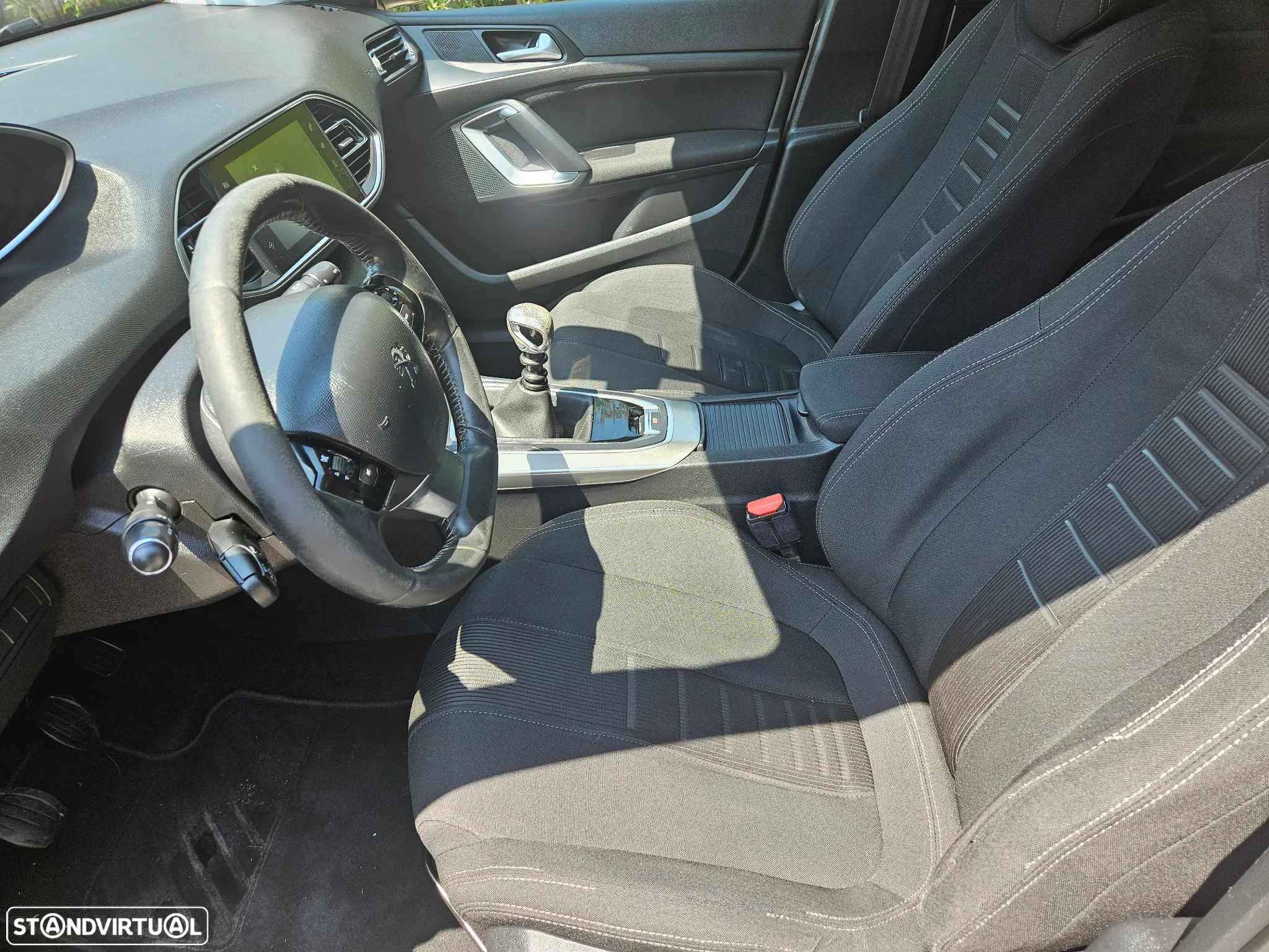 Peugeot 308 SW 1.6 e-HDi Active CVM6 - 17