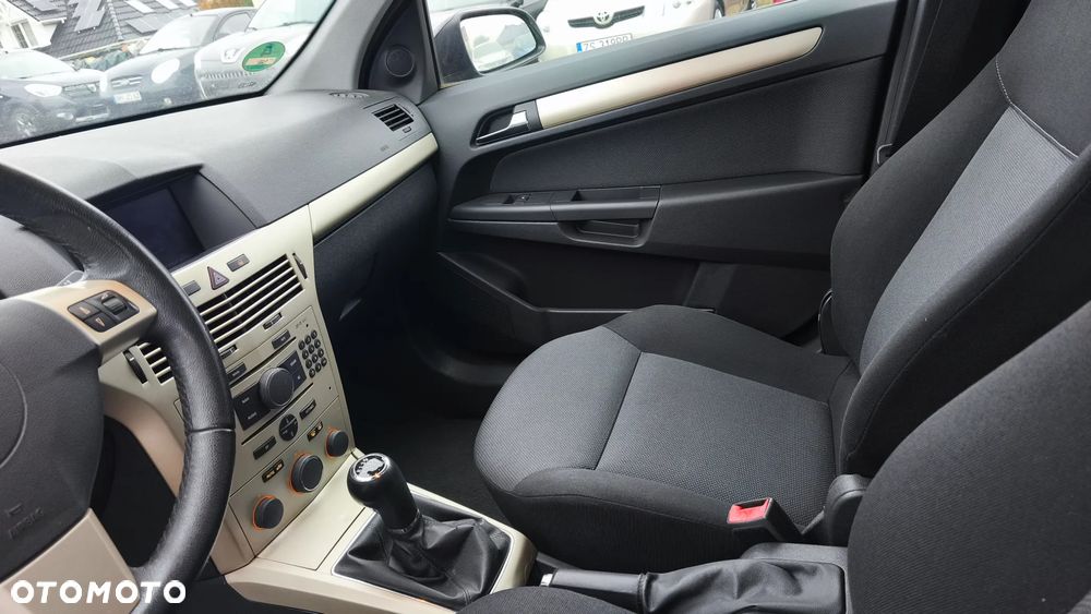 Opel Astra - 17