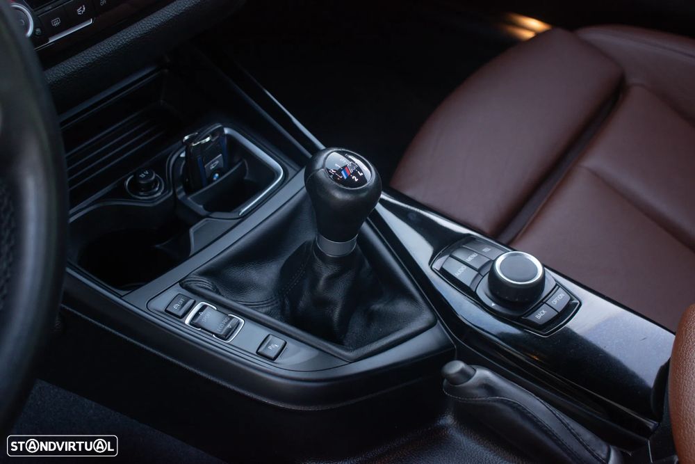 BMW 220 d Coupe Pack M - 14