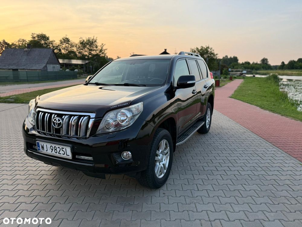 Toyota Land Cruiser - 1
