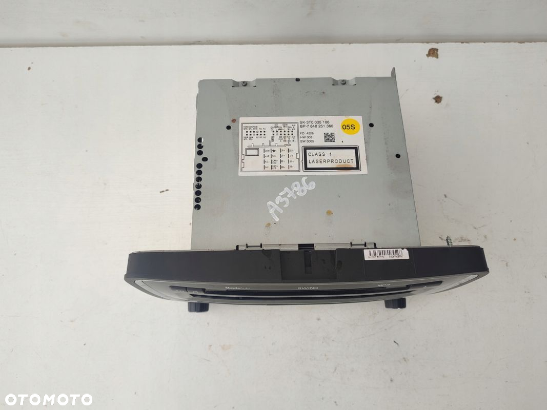 Radio fabryczne SKODA SUPERB II 3T0035186 - 3