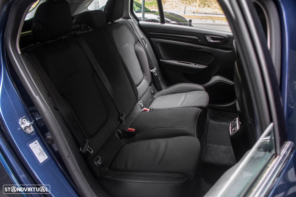 Renault Mégane Sport Tourer ENERGY dCi 110 EDC INTENS - 28